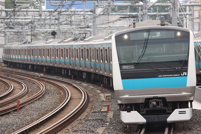 【JR東】E233系ウラ131編成東京総合車両センター入場を御徒町駅で撮影した写真