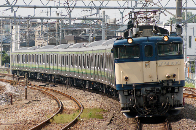 【JR東】E233系H015編成（新津製造最終編成）配給輸送を宮原駅で撮影した写真