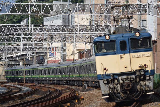 【JR東】E233系H015編成（新津製造最終編成）配給輸送を横浜～戸塚間で撮影した写真