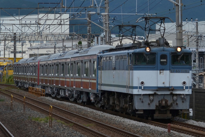 【京急】新1000形1355編成甲種輸送を鴨宮駅で撮影した写真