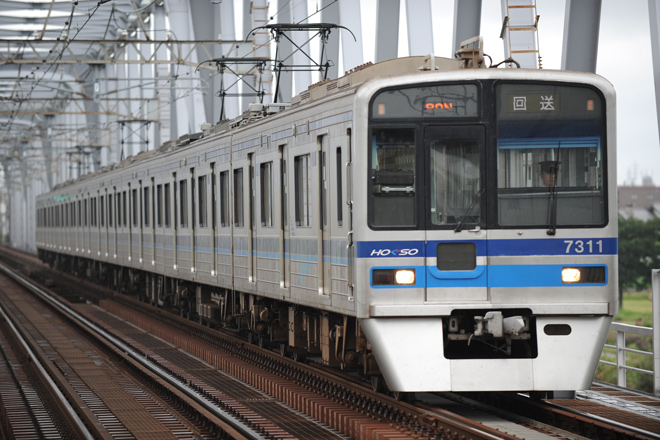 【北総】7300形7318編成宗吾車両基地へ回送の拡大写真