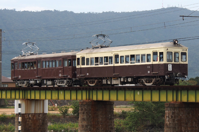 【ことでん】レトロ電車特別運行の拡大写真