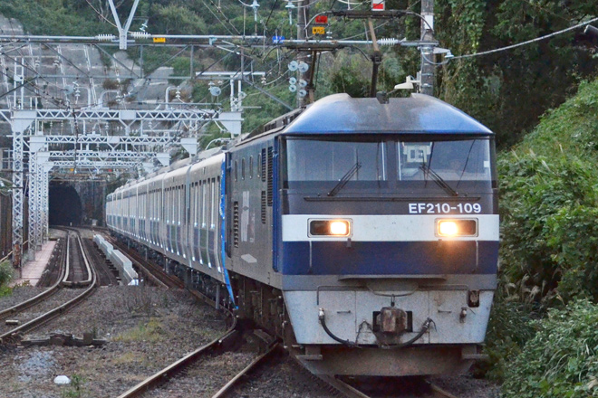 【西武】30000系30103F甲種輸送を根府川駅で撮影した写真