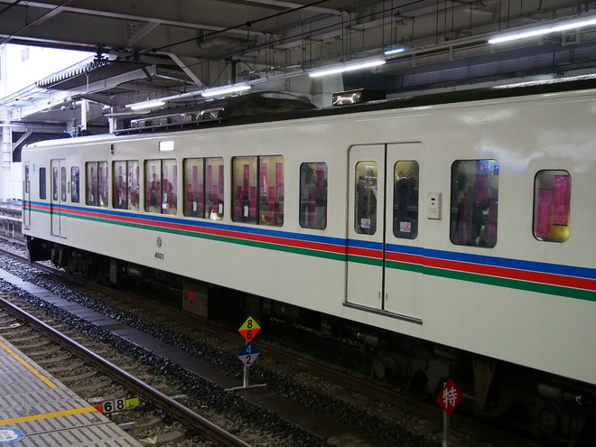 【西武】西武国分寺線・新宿線でアニバーサリートレイン運行を所沢駅で撮影した写真
