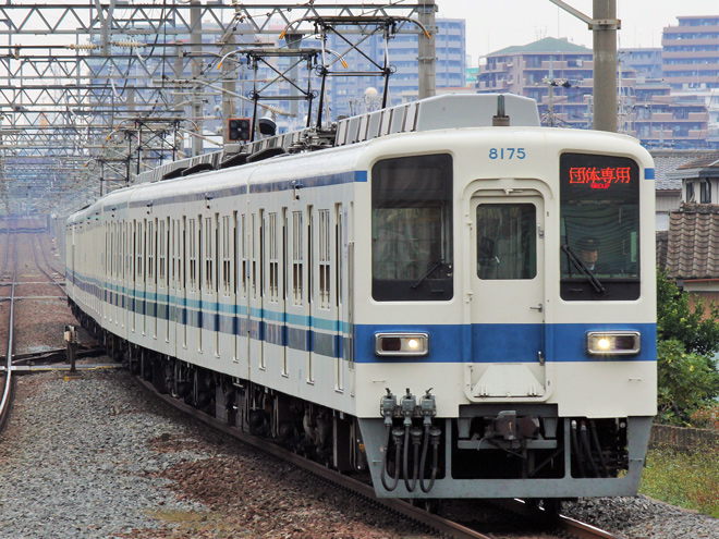 【東武】8000系8175F+8506F使用団体専用列車の拡大写真