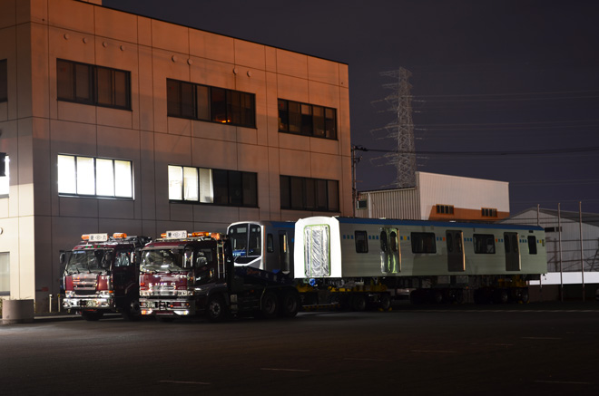【仙台市交】東西線用2000系第四編成 陸送を仙台市内で撮影した写真