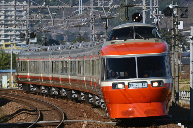 【小田急】7000形(LSE)7003F運用復帰を栢山駅で撮影した写真
