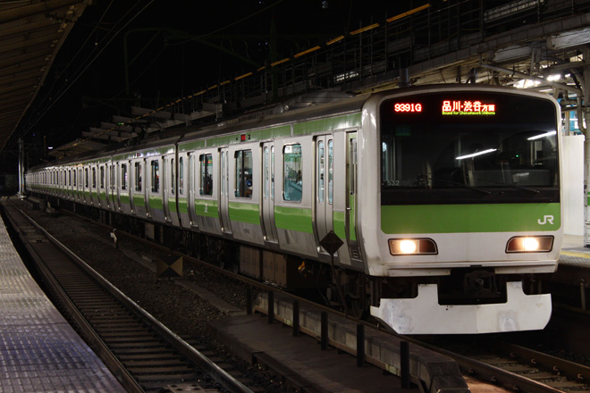 【JR東】大晦日から元旦にかけての終夜運転を実施を東京駅で撮影した写真