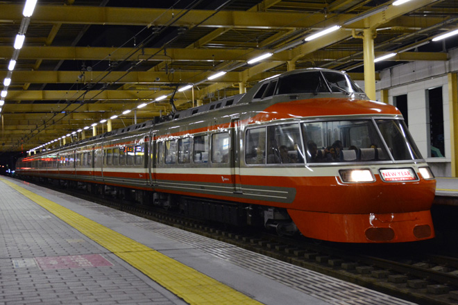 【小田急】「ニューイヤーエクスプレス」など終夜運転を実施を大和駅で撮影した写真