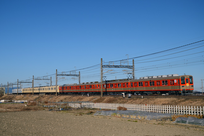 【東武】8000系3種類の塗装併結特別編成列車を霞ヶ関～川越市間で撮影した写真