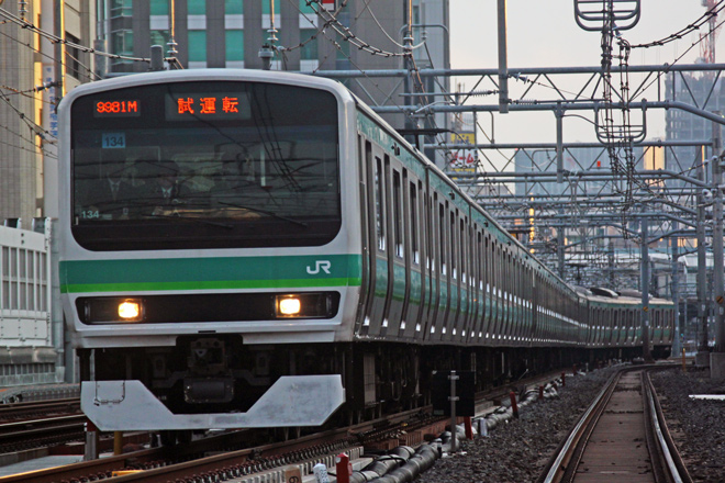 【JR東】E231系松戸車による上野東京ライン試運転を御徒町駅で撮影した写真