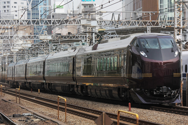 【JR東】上野東京ラインでE655系試運転を田町駅で撮影した写真