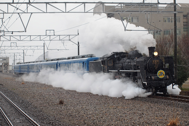 【JR西】「SL北びわこ号」運転 C57-1牽引 (2015年春期)を田村駅で撮影した写真