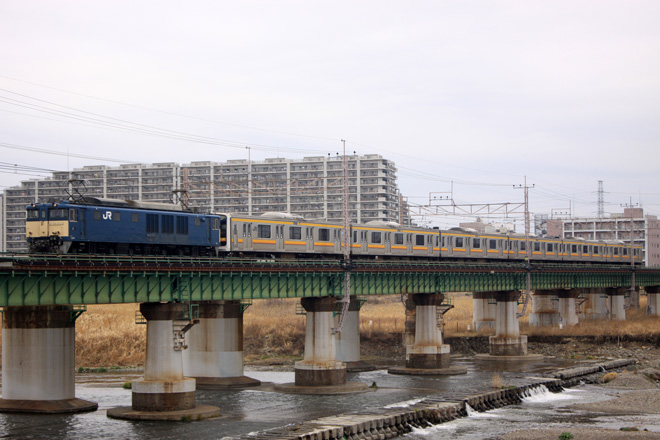 【JR東】209系ナハ32編成 配給輸送を立川～日野間で撮影した写真
