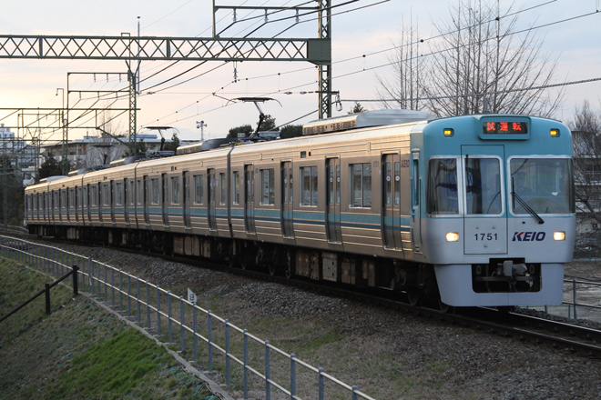 【京王】1000系1751F試運転を高井戸駅で撮影した写真