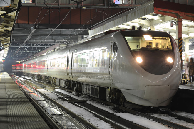 【JR西】特急「はくたか」号廃止を越後湯沢駅で撮影した写真