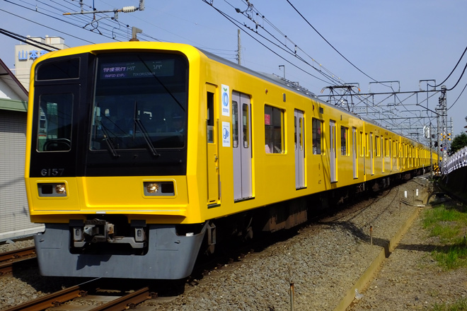 【西武】黄色い6000系電車 運行開始の拡大写真
