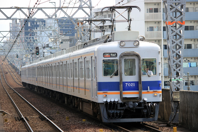 【南海】オール7000系による8両運用を南海新今宮駅で撮影した写真