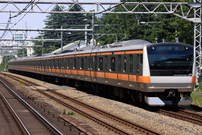 【JR東】E233系トタT26編成 東京総合車両センター入場を原宿駅で撮影した写真