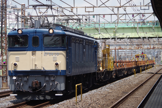 【JR東】EF64-39牽引甲府工臨返空を北松戸駅で撮影した写真