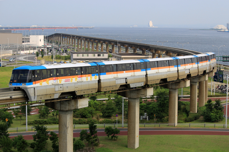 【東モノ】2015年版ポケモンモノレール運行開始の拡大写真