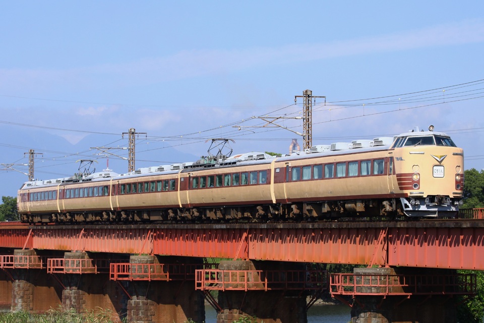 【JR九】「ありがとう九州国鉄色485系ツアー」運転の拡大写真