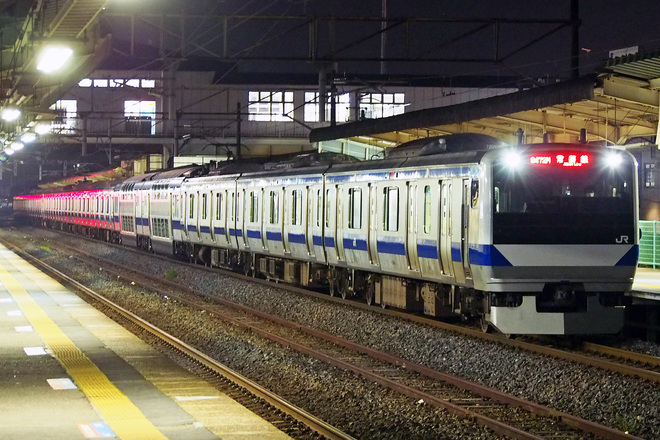 【JR東】「第84回 土浦全国花火競技大会」伴う臨時列車を牛久駅で撮影した写真