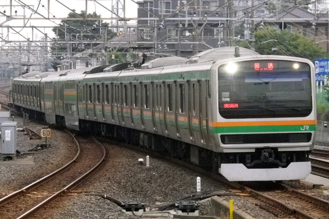 【JR東】E231系U532編成使用の旅のプレゼント号運転を西船橋駅で撮影した写真
