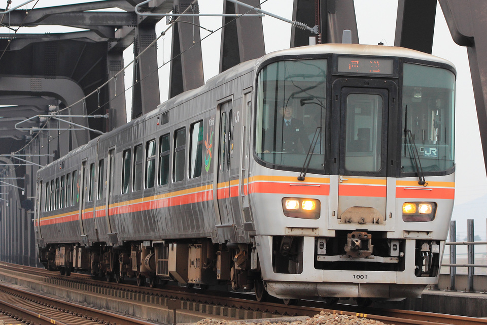 【JR西】鉄道の日キッズイベントin神戸駅に伴うキハ127系回送の拡大写真