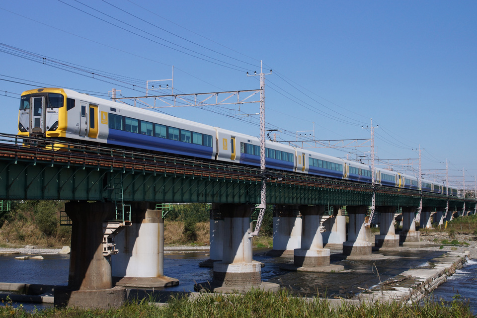 【JR東】E257系500番台幕張車による団体臨時列車運転の拡大写真