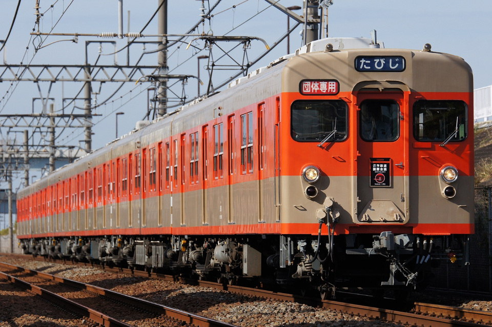【東武】8000系8111Fを使用した団体臨時列車の拡大写真