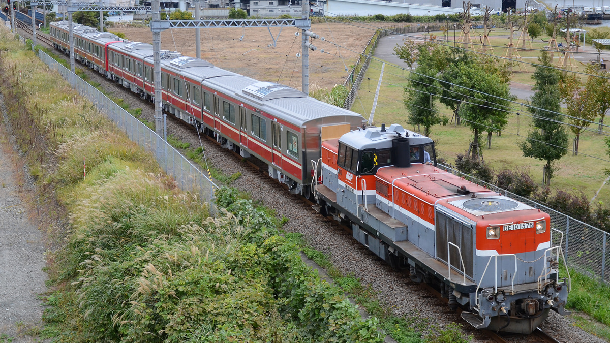 京急】新1000形1367編成甲種輸送 |2nd-train鉄道ニュース