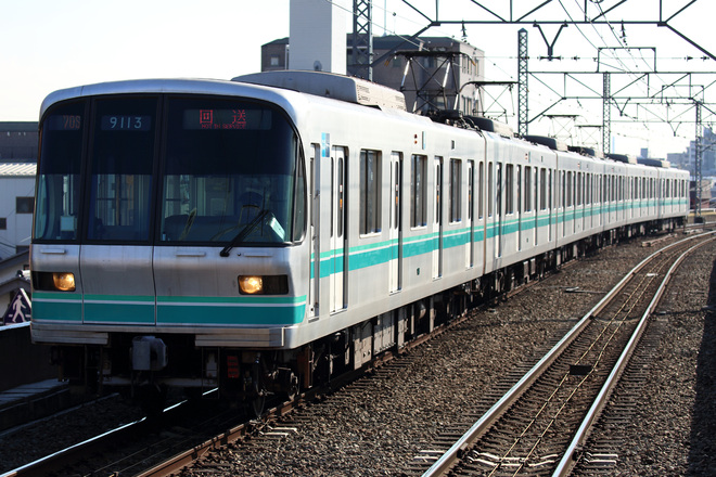 【メトロ】9000系9113F 綾瀬工場入場を北綾瀬駅で撮影した写真