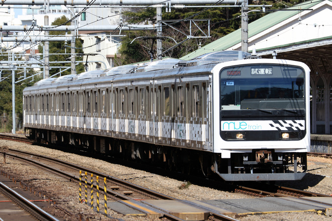 【JR東】209系『MUE-Train』埼京線試運転を原宿駅で撮影した写真