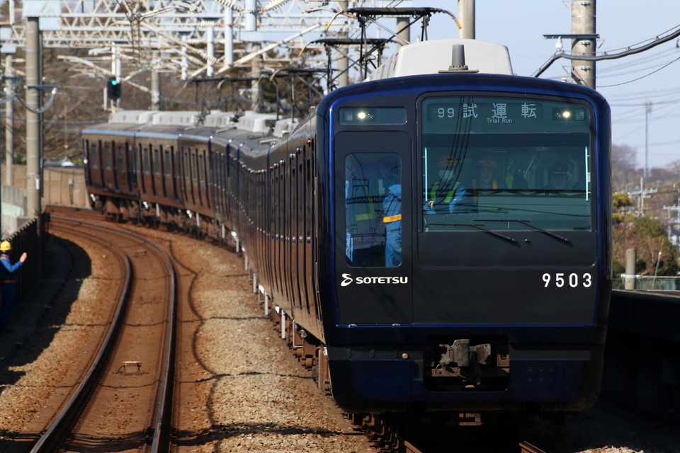 【相鉄】9000系9703F「ヨコハマネイビーブルー色」が初本線走行の拡大写真