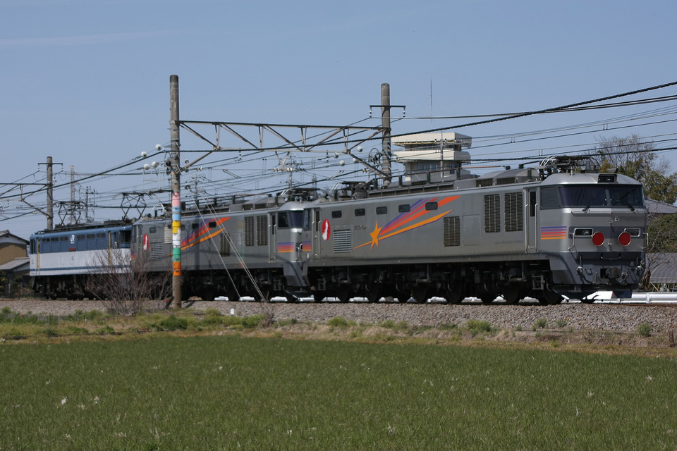 【JR貨】EF510-509・EF510-510が高崎機関区への拡大写真