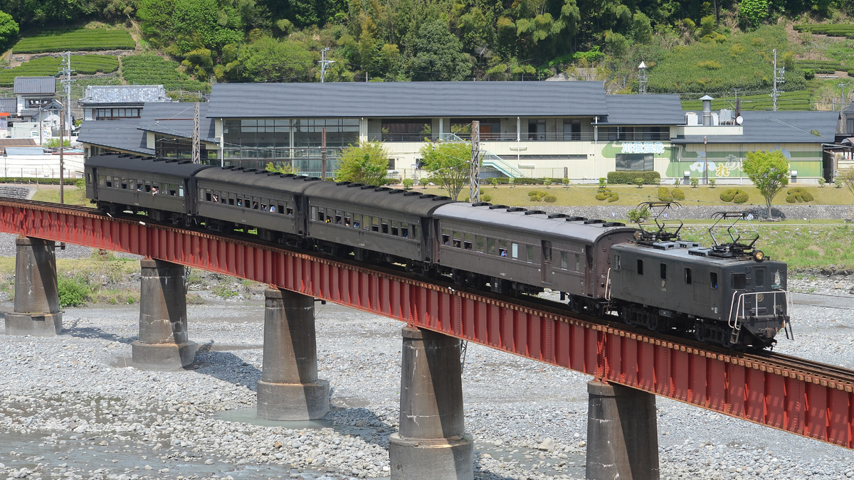 昭和・平成を駆け抜けた 長距離鈍行列車
