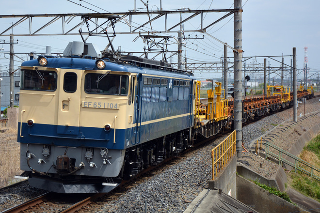【JR東】EF65-1104牽引 新津工臨運転を吉川駅で撮影した写真