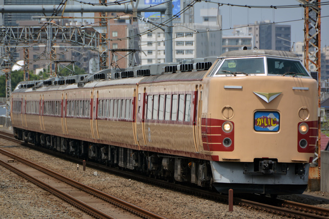 【JR東】189系M51編成使用「かいじ186号」運転を阿佐ヶ谷駅で撮影した写真