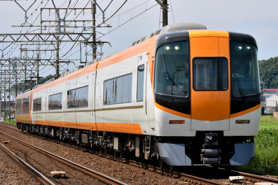 【近鉄】22000系AL17リニューアル工事を終え営業復帰の拡大写真