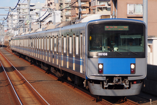 【西武】20000系20108F 池袋線へ貸し出しを富士見台駅で撮影した写真