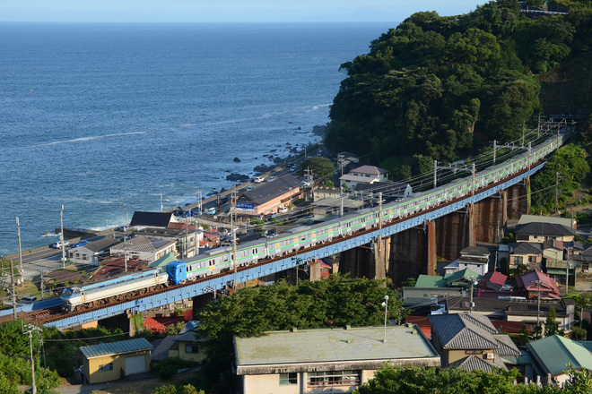 【メトロ】16000系16128F 甲種輸送を根府川～早川間で撮影した写真