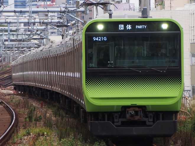 【JR東】E235系トウ01編成「夢さん橋号」運転を目白駅で撮影した写真