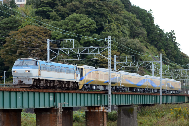 【泉北】泉北高速鉄道12000系 J-TREC出場甲種を由比～興津間で撮影した写真