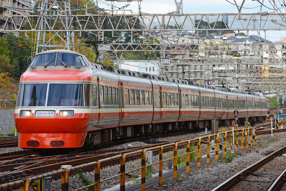 【小田急】7000形7003F（LSE） 特別団体専用列車運転の拡大写真