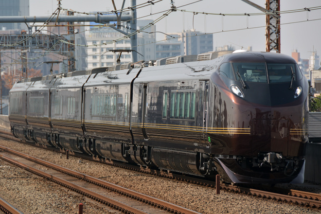 【JR東】E655系「和」団臨運転を阿佐ヶ谷駅で撮影した写真