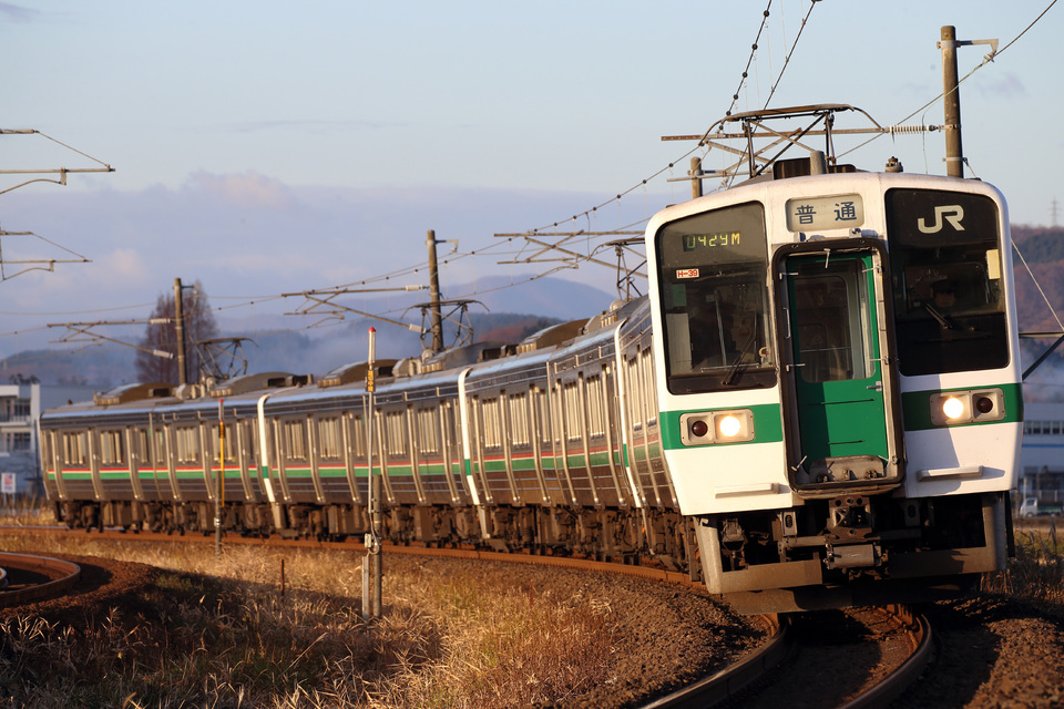 【JR東】719系8両編成普通列車 ダイヤ改正により消滅の拡大写真