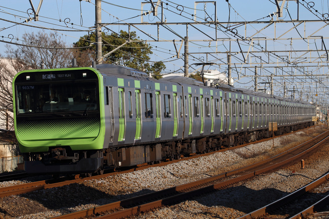【JR東】E235系トウ01編成東海道貨物線試運転を茅ヶ崎～平塚間で撮影した写真