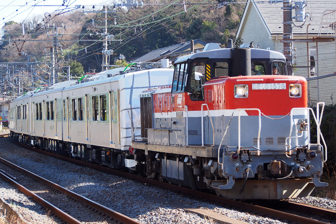 【JR東】EV-E301系量産車(V2～V4編成) 甲種輸送を北鎌倉～鎌倉間で撮影した写真