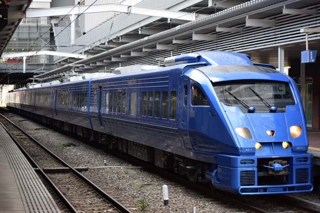 【JR九】883系Ao1編成 全般検査出場を博多駅で撮影した写真